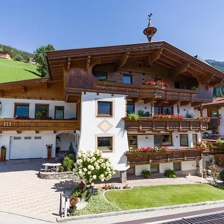 アパート Haus Bergheim ラムサウ・イム・ツィラータール