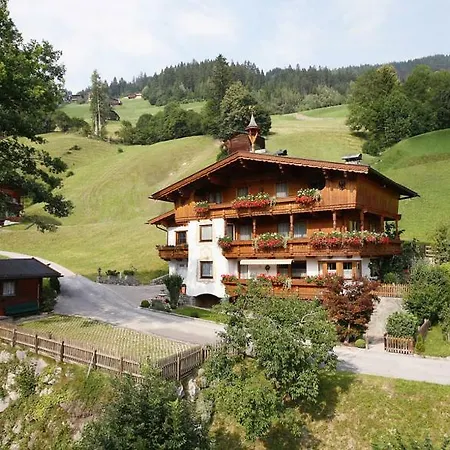 Haus Bergheim * ラムサウ・イム・ツィラータール